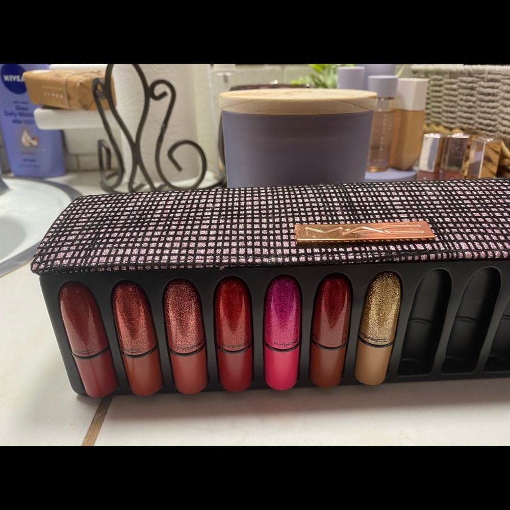 MAC limited edition set of 7 mini lipsticks